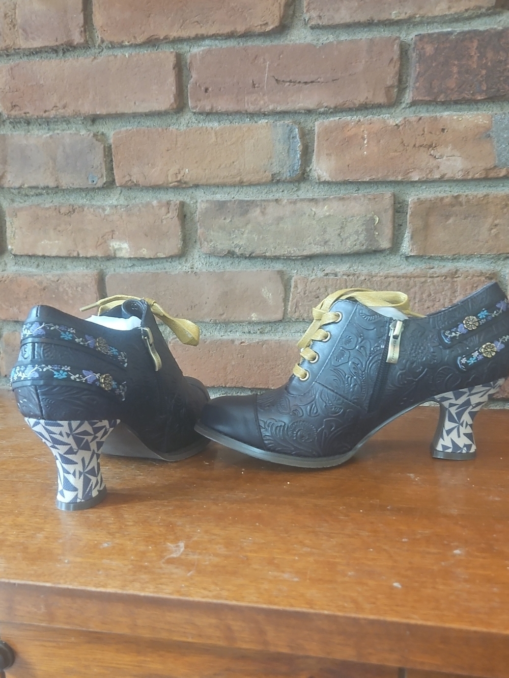 Women’s Black Embossed Leather Lace-Up Heels with Mustard Laces - Picture 4 of 6